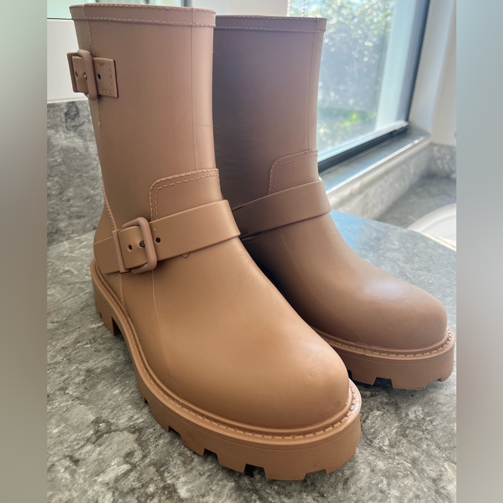 Jimmy Choo Yael Rain Boot in Camel size 38